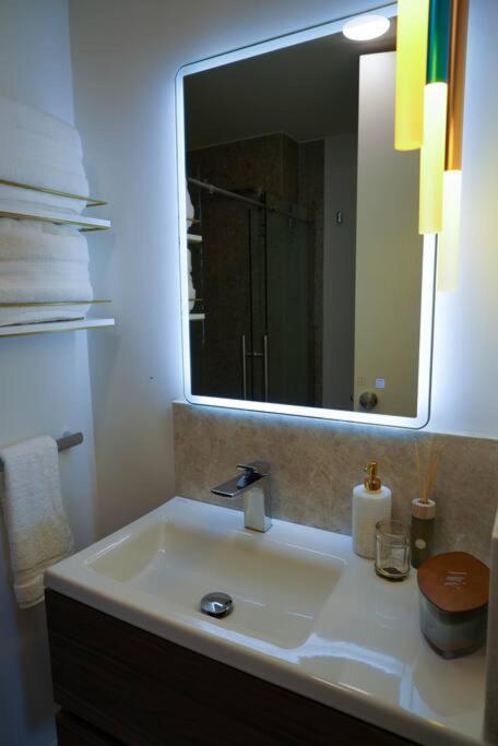 Hotel Suite Luxe Sunset تيجوانا المظهر الخارجي الصورة